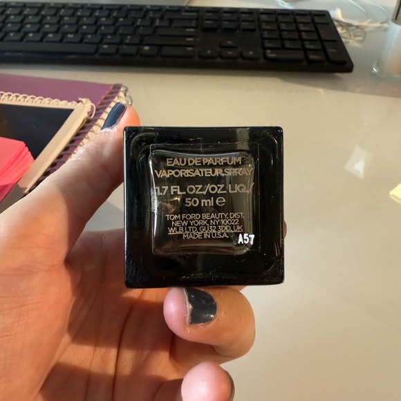 Tom Ford Black Eau de Parfum 50ml - Picture 2 of 3